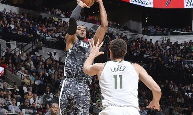  哈利伯顿助攻上双国王主场大胜马刺迎连胜