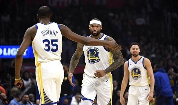  哈登助攻创新高快船击败马刺巩固榜首